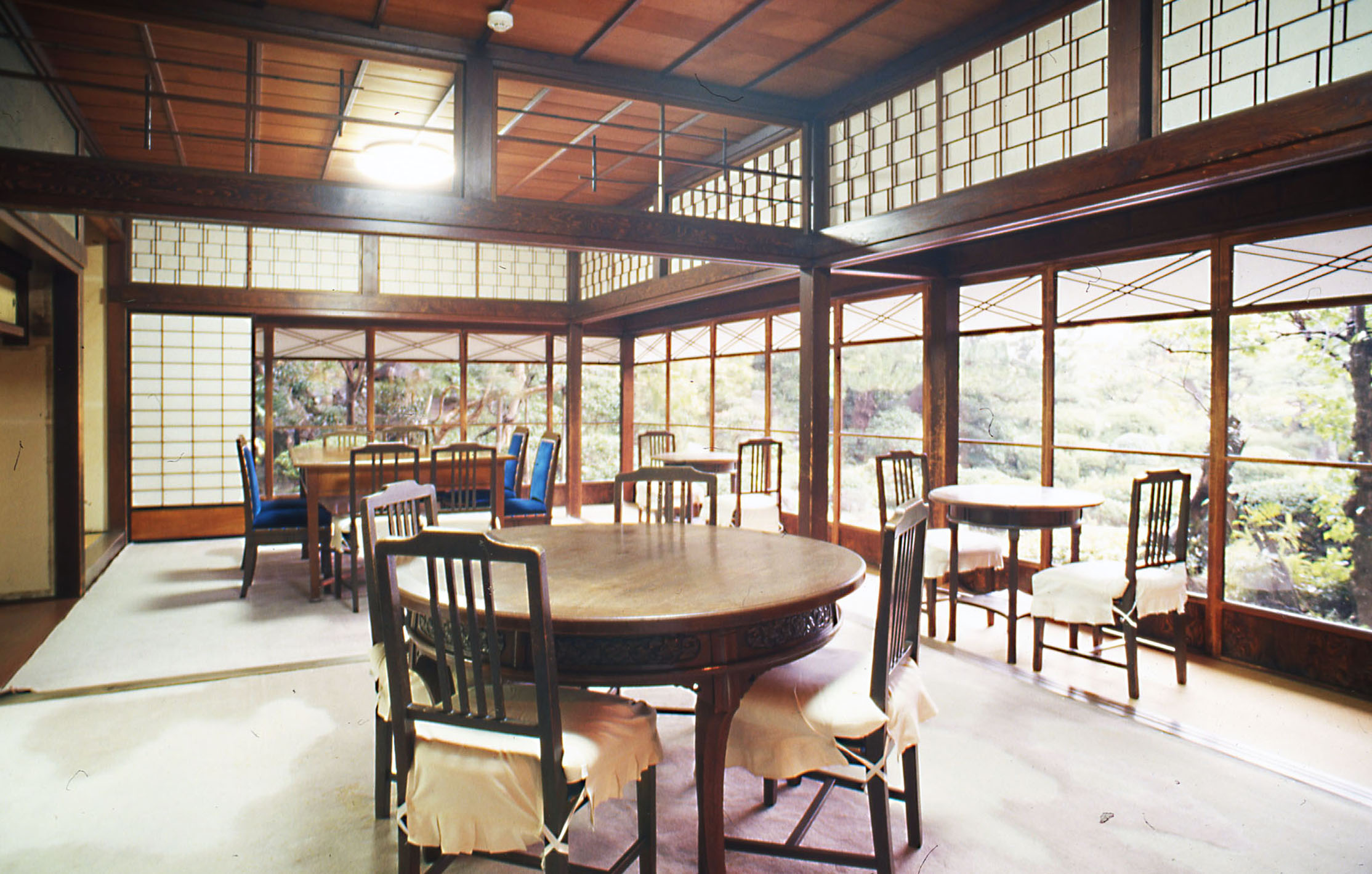 清遠閣内喫茶室