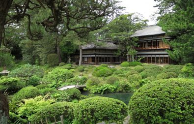 展示替えに関わる休館のお知らせ