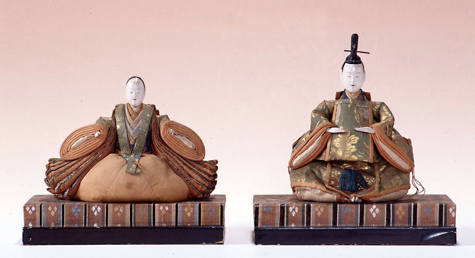 【美術展覧会場】子どもたちの成長を祝う 本間美術館のひな祭り